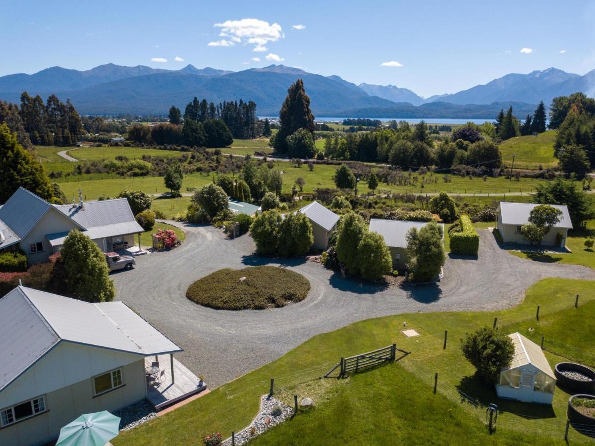 Blue Thistle Cottages Te Anau Kültér fotó