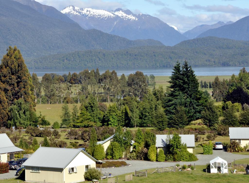 Blue Thistle Cottages Te Anau Szoba fotó